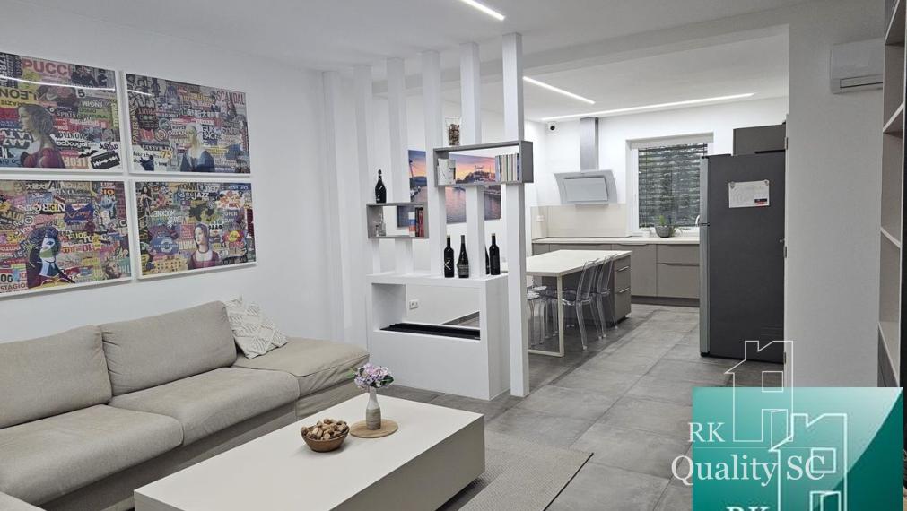 SENEC Gardens – Na prenájom zariadený 4. izbový bungalov  s parkovaním pre dve autá.