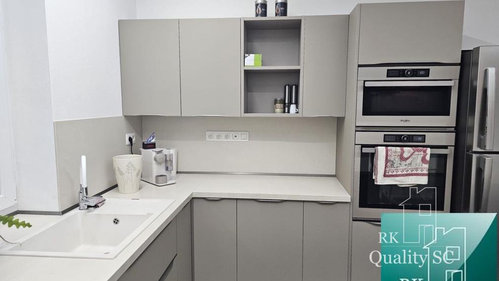 SENEC Gardens – Na prenájom zariadený 4. izbový bungalov  s parkovaním pre dve autá.