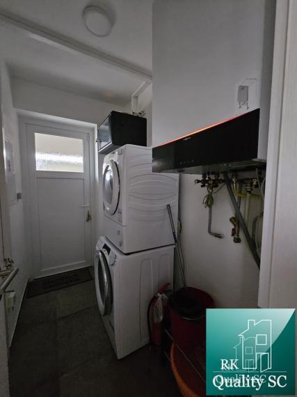 SENEC Gardens – Na prenájom zariadený 4. izbový bungalov  s parkovaním pre dve autá.