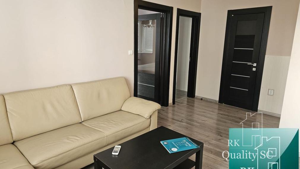 SENEC (centrum) - NA  PRENÁJOM 3 izbový zariadený byt s parkovaním pre dve vozidlá - Lichnerova ul. na pešej zóne v Senci