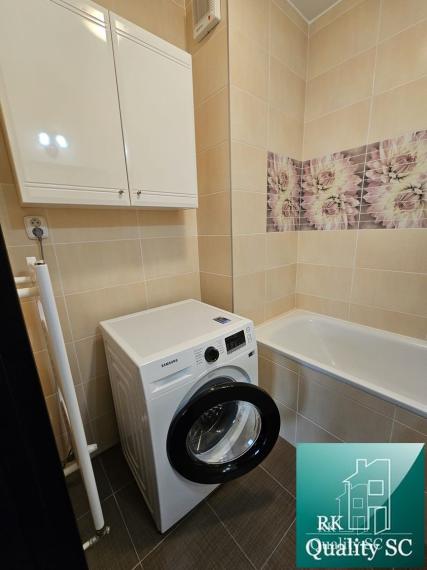 SENEC (centrum) - NA  PRENÁJOM 3 izbový zariadený byt s parkovaním pre dve vozidlá - Lichnerova ul. na pešej zóne v Senci