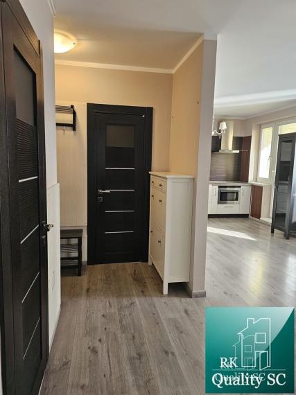 SENEC (centrum) - NA  PRENÁJOM 3 izbový zariadený byt s parkovaním pre dve vozidlá - Lichnerova ul. na pešej zóne v Senci