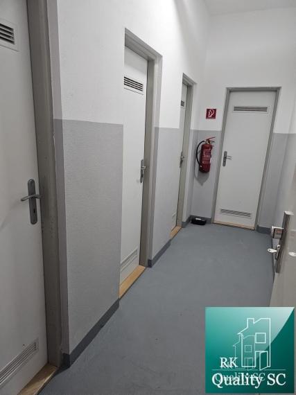 SENEC (centrum) - NA  PRENÁJOM 3 izbový zariadený byt s parkovaním pre dve vozidlá - Lichnerova ul. na pešej zóne v Senci