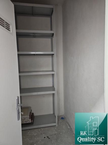 SENEC (centrum) - NA  PRENÁJOM 3 izbový zariadený byt s parkovaním pre dve vozidlá - Lichnerova ul. na pešej zóne v Senci