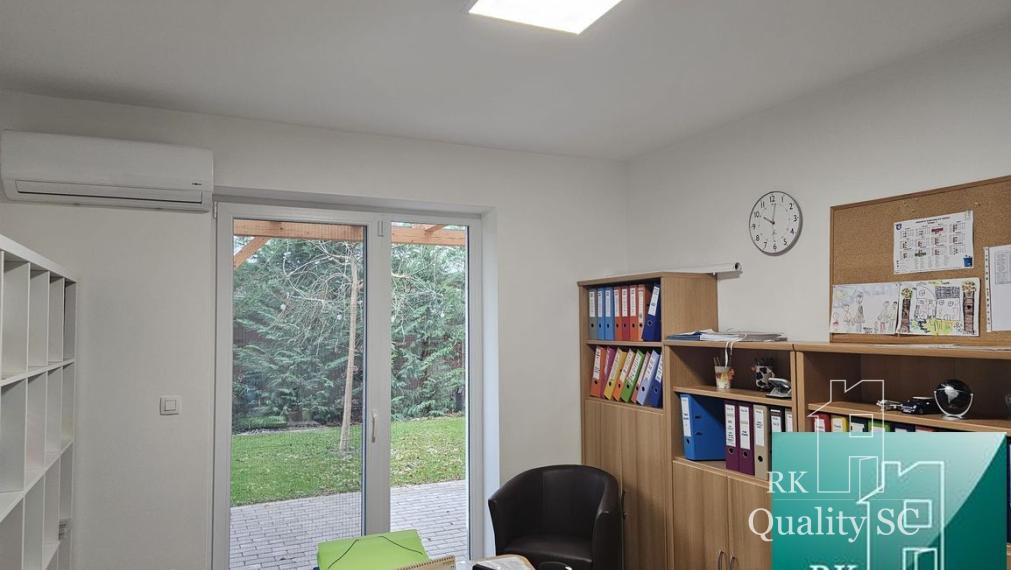 REZERVOVANÉ - SENEC Gardens – Na prenájom zariadený 4. izbový bungalov  s parkovaním pre dve autá.