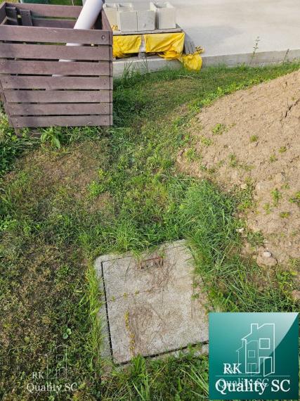 REZERVOVANÉ - Okres Senec - BERNOLÁKOVO - NA PREDAJ stavebný pozemok so základovou doskou, projektom a stavebným povolením