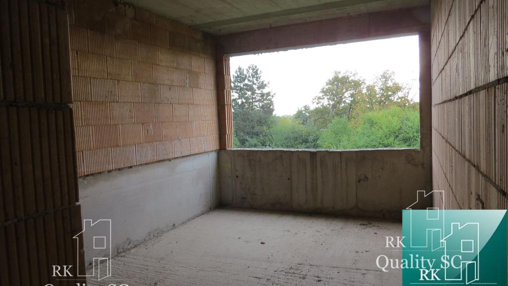 NOVÁ CENA - okr. SENEC - KRÁĽOVÁ PRI SENCI – NA PREDAJ – PRE NÁROČNÝCH rozostavaný rodinný dom v centre obce s veľkým pozemkom vyše 23á