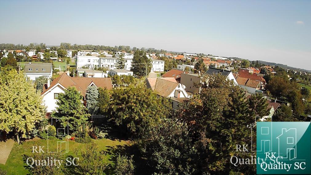 NOVÁ CENA - okr. SENEC - KRÁĽOVÁ PRI SENCI – NA PREDAJ – PRE NÁROČNÝCH rozostavaný rodinný dom v centre obce s veľkým pozemkom vyše 23á