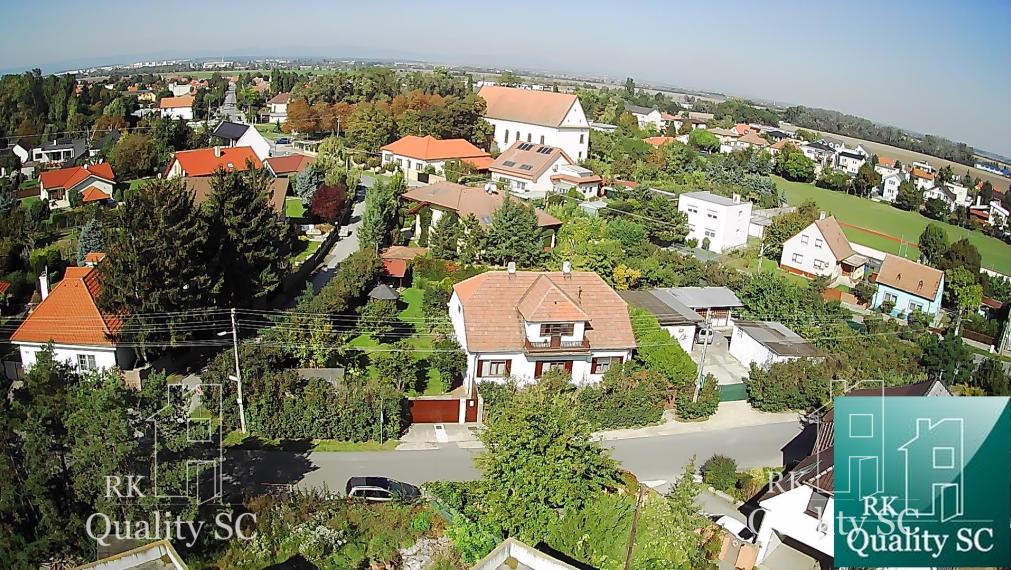 NOVÁ CENA - okr. SENEC - KRÁĽOVÁ PRI SENCI – NA PREDAJ – PRE NÁROČNÝCH rozostavaný rodinný dom v centre obce s veľkým pozemkom vyše 23á