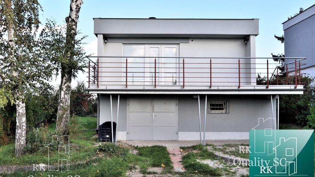 ZIMNÁ CENA 189.900,- SENEC – SLNEČNÉ JAZERÁ JUH – NA PREDAJ - romantická rekreačná chata po rekonštrukcii s prístupom na pláž