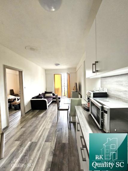 REZERVOVANÉ - SENEC - NA PREDAJ EXKLUZÍVNE IBA U NÁS - 2 izbový byt v centre mesta na Nám. 1. mája v Senci