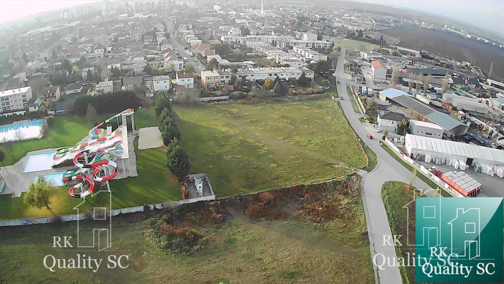 SENEC - NA PREDAJ stavebný pozemok pre šport a rekreáciu aj pre developerov SLNEČNÉ JAZERÁ SEVER - zvýhodnená cena - máme ÚPI