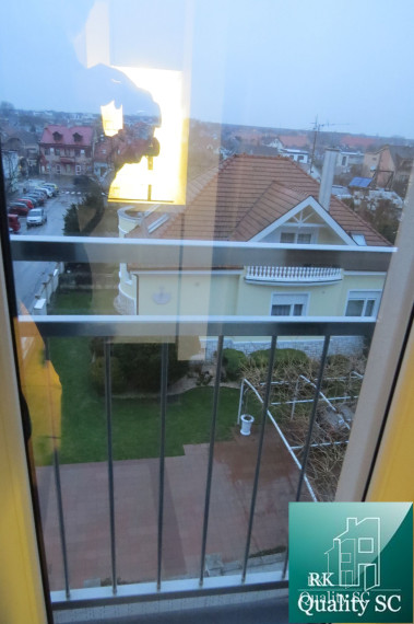 NA PRENÁJOM - moderný 2 izbový byt kompletne zariadený v centre mesta s parkovacím miestom - SENEC 