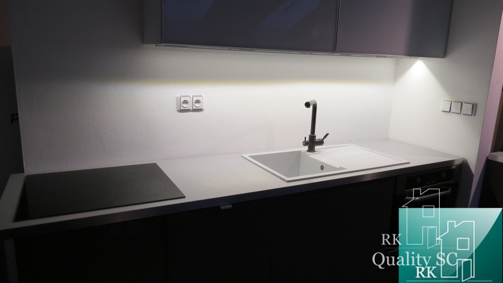 NA PRENÁJOM - moderný 2 izbový byt kompletne zariadený v centre mesta s parkovacím miestom - SENEC 