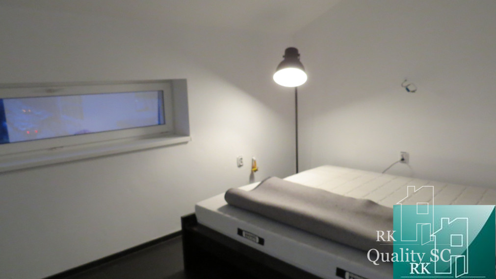 NA PRENÁJOM - moderný 2 izbový byt kompletne zariadený v centre mesta s parkovacím miestom - SENEC 