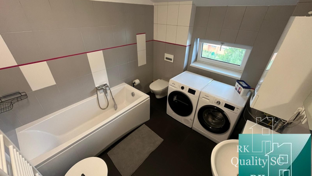 NA PRENÁJOM - moderný 2 izbový byt kompletne zariadený v centre mesta s parkovacím miestom - SENEC 