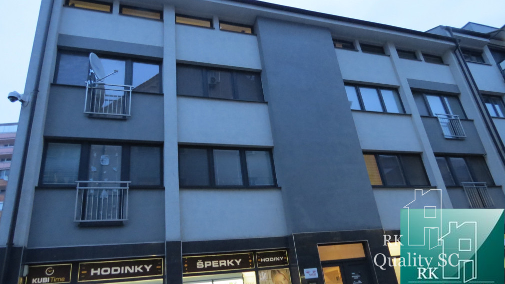 NA PRENÁJOM - moderný 2 izbový byt kompletne zariadený v centre mesta s parkovacím miestom - SENEC 