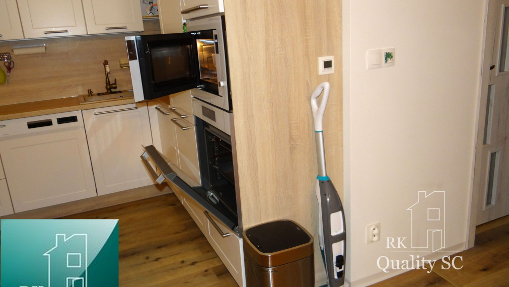 SENEC - NA PREDAJ NOVOSTAVBA - 2 izbový komplet zariadený byt s terasou, záhradou, záhr. domčekom a vlastným parkingom - Holubia ul. - NOVÁ TEHELŇA