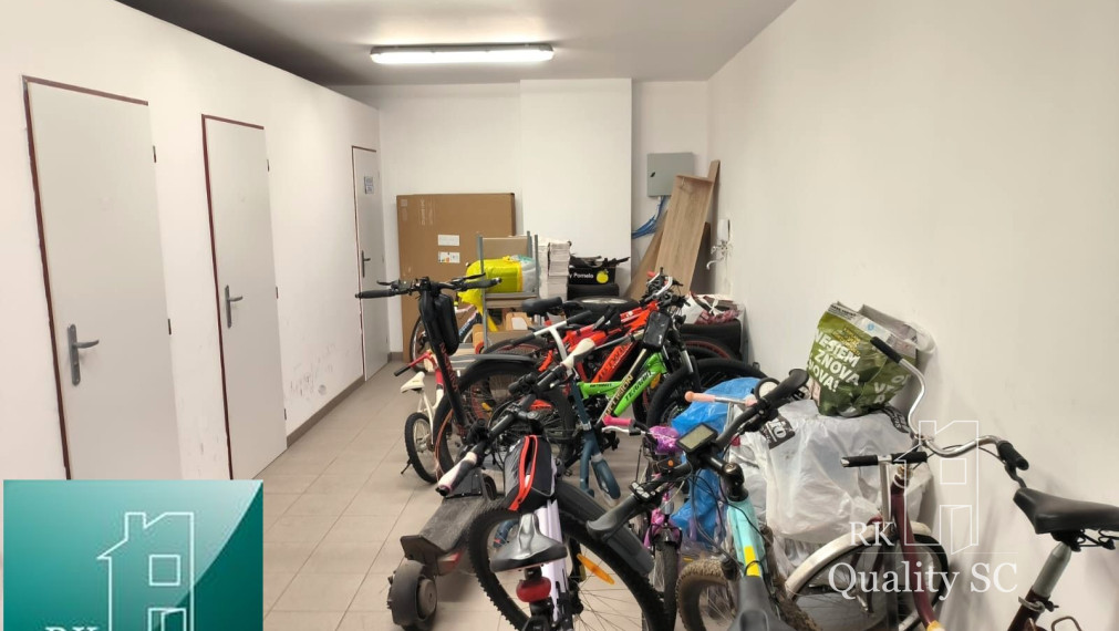 SENEC - NA PREDAJ NOVOSTAVBA - 2 izbový komplet zariadený byt s terasou, záhradou, záhr. domčekom a vlastným parkingom - Holubia ul. - NOVÁ TEHELŇA