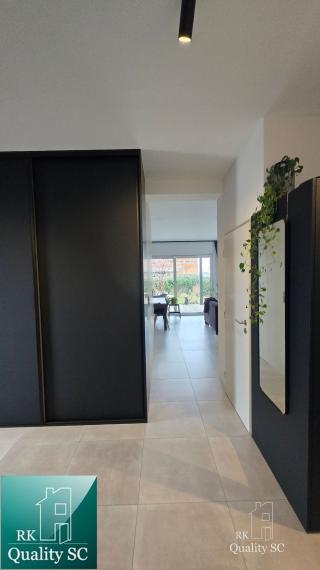 SENEC - NA PREDAJ dizajnovo zariadený 3 izbový rodinný dom v kľudnej lokalite Lesoparku v Senci