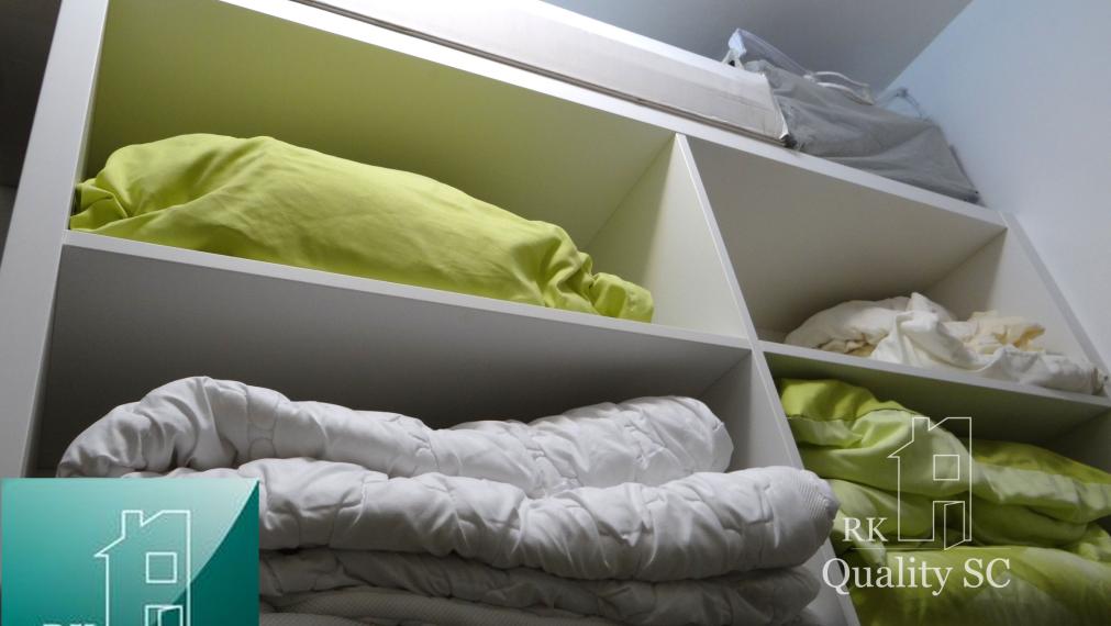 ZĽAVOVÁ KAMPAŇ - NOVOSTAVBA - 2 izbový zariadený byt s terasou, záhradou, záhr. domčekom a parkingom - Holubia - NOVÁ TEHELŇA