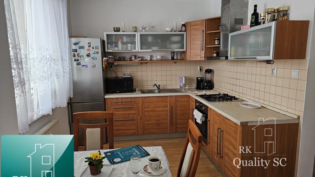 SENEC – NA PREDAJ plnohodnotný 2 izbový byt v zateplenej tehlovej bytovke v žiadanej lokalite - ul. J. Csermáka v Senci