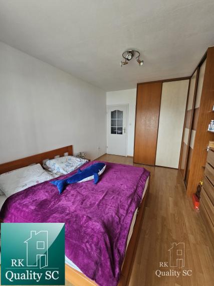 SENEC – NA PREDAJ plnohodnotný 2 izbový byt v zateplenej tehlovej bytovke v žiadanej lokalite - ul. J. Csermáka v Senci