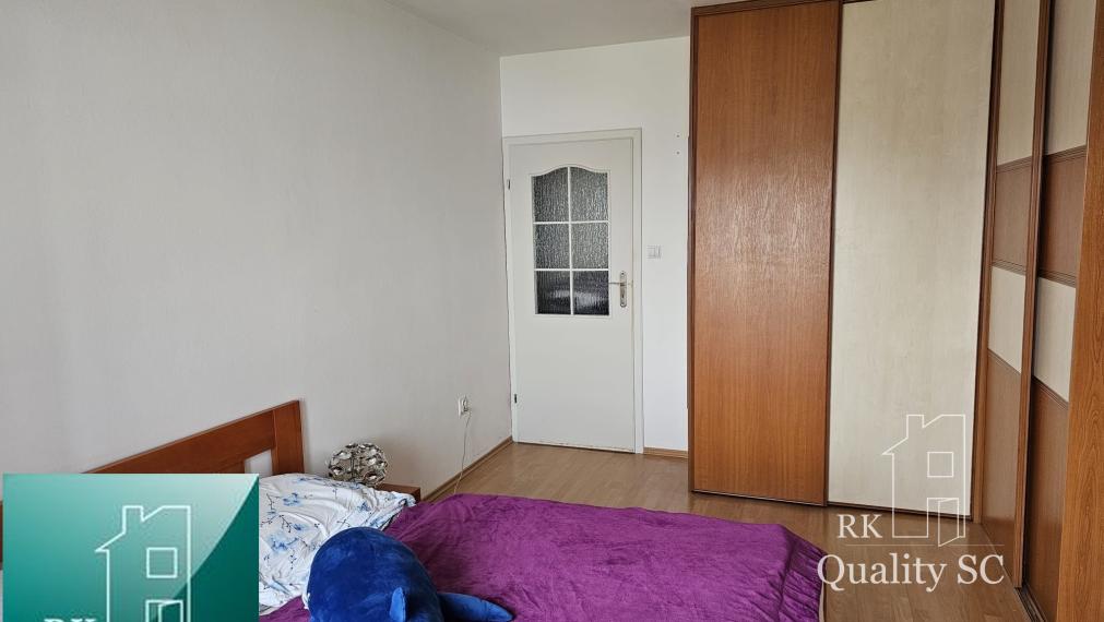 SENEC – NA PREDAJ plnohodnotný 2 izbový byt v zateplenej tehlovej bytovke v žiadanej lokalite - ul. J. Csermáka v Senci