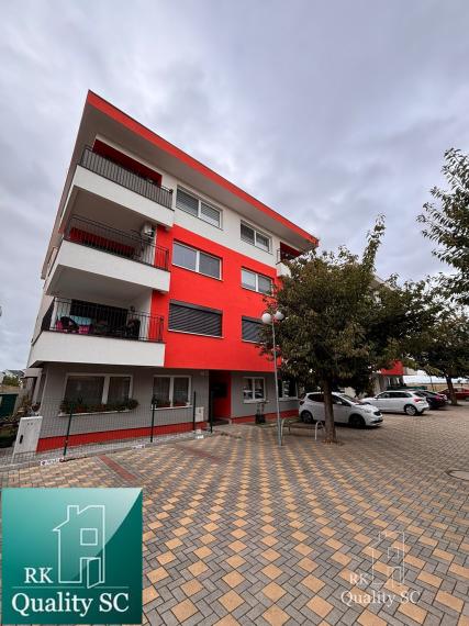 SENEC - EXKLUZÍVNE NA PREDAJ 3 izbový HOLOBYT s vlastným kúrením, vo vyhľadávanej lokalite pri Slnečných jazerách - Viladomy - ul. Dlhá v Senci