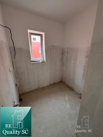 SENEC - EXKLUZÍVNE NA PREDAJ 3 izbový HOLOBYT s vlastným kúrením, vo vyhľadávanej lokalite pri Slnečných jazerách - Viladomy - ul. Dlhá v Senci