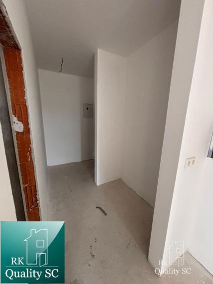 SENEC - EXKLUZÍVNE NA PREDAJ 3 izbový HOLOBYT s vlastným kúrením, vo vyhľadávanej lokalite pri Slnečných jazerách - Viladomy - ul. Dlhá v Senci