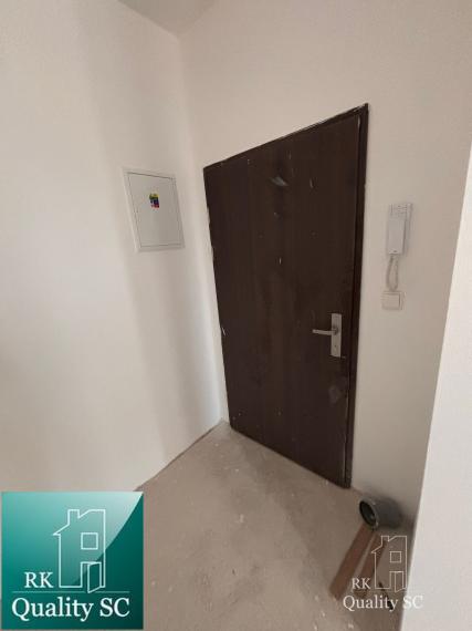 SENEC - EXKLUZÍVNE NA PREDAJ 3 izbový HOLOBYT s vlastným kúrením, vo vyhľadávanej lokalite pri Slnečných jazerách - Viladomy - ul. Dlhá v Senci