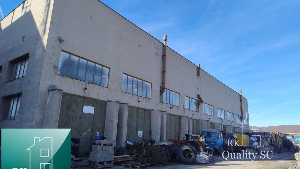 BRATISLAVA III. - RAČA - NA PREDAJ - priemyselný objekt s polyfunkčnou budovou s veľkou halou, ubytovacími a kancelárskymi priestormi v Bratislave