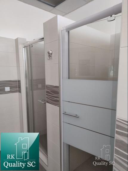 BRATISLAVA III. - RAČA - NA PREDAJ - priemyselný objekt s polyfunkčnou budovou s veľkou halou, ubytovacími a kancelárskymi priestormi v Bratislave