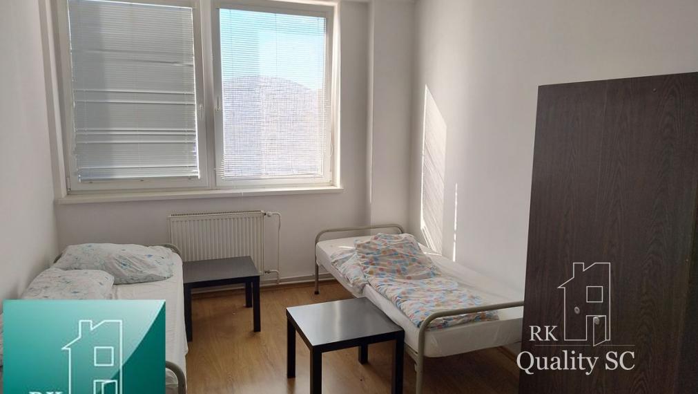 BRATISLAVA III. - RAČA - NA PREDAJ - priemyselný objekt s polyfunkčnou budovou s veľkou halou, ubytovacími a kancelárskymi priestormi v Bratislave