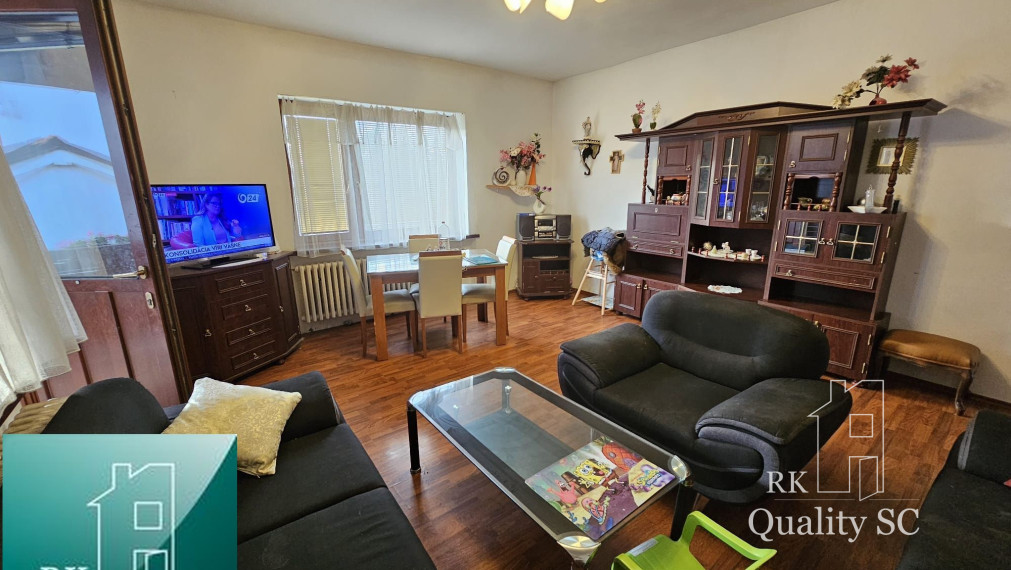 NOVÁ CENA - Okr. Senec - TUREŇ - EXKLUZÍVNE NA PREDAJ rodinný dom na 8 á pozemku s veľkometrážnymi izbami