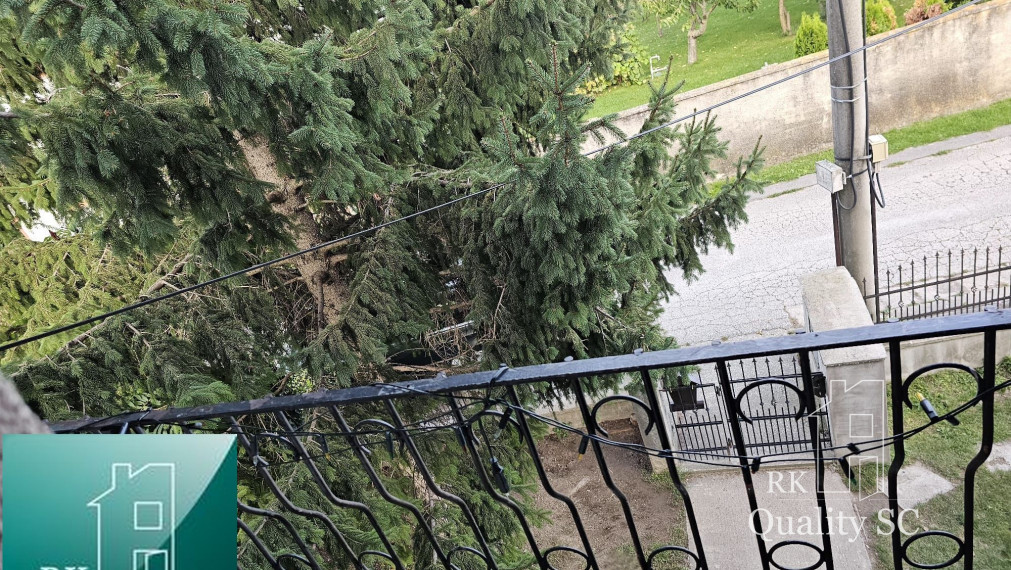 NOVÁ CENA - Okr. Senec - TUREŇ - EXKLUZÍVNE NA PREDAJ rodinný dom na 8 á pozemku s veľkometrážnymi izbami