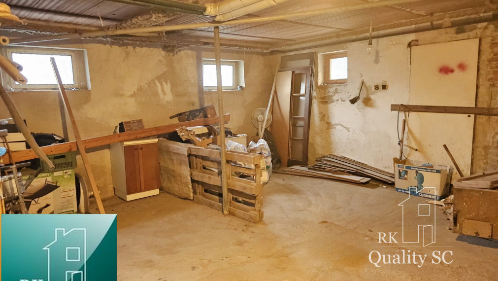 NOVÁ CENA - Okr. Senec - TUREŇ - EXKLUZÍVNE NA PREDAJ rodinný dom na 8 á pozemku s veľkometrážnymi izbami