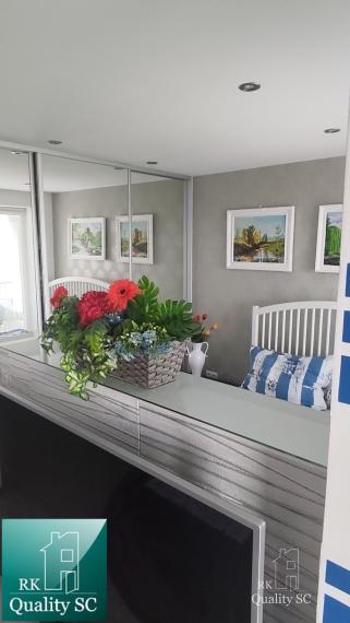 Senec  - exkluzívne iba u nás - nádherný, komplet zariadený 1 izbový byt s parkovacím státím v tichej lokalite, ul. Marhuľová v Senci