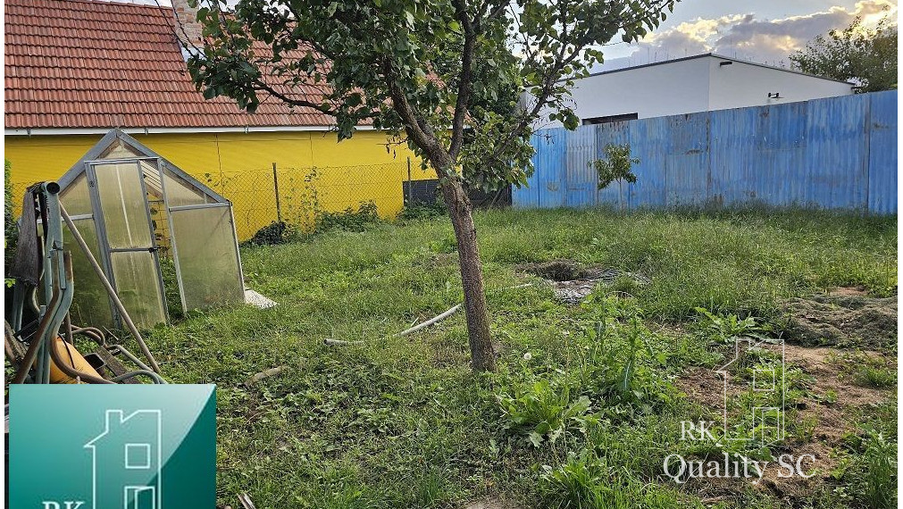 NOVÁ CENA - Okr. Senec - TUREŇ - EXKLUZÍVNE NA PREDAJ rodinný dom na 8 á pozemku s veľkometrážnymi izbami