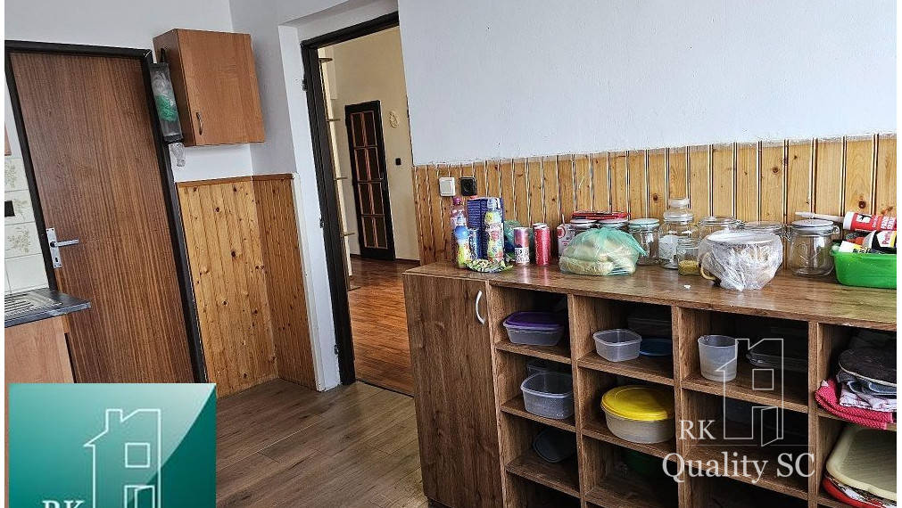 NOVÁ CENA - Okr. Senec - TUREŇ - EXKLUZÍVNE NA PREDAJ rodinný dom na 8 á pozemku s veľkometrážnymi izbami