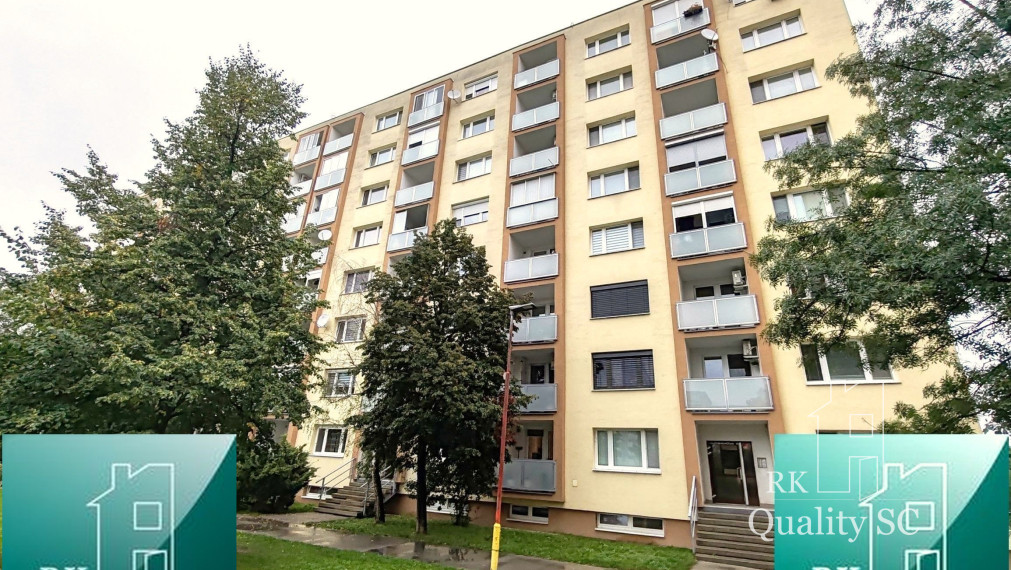 REZERVOVANÉ - SENEC - EXKLUZÍVNE IBA U NÁS - NA PREDAJ 3 IZBOVÝ BYT V CENTRE MESTA - ul. Hurbanova - pri pešej zóne