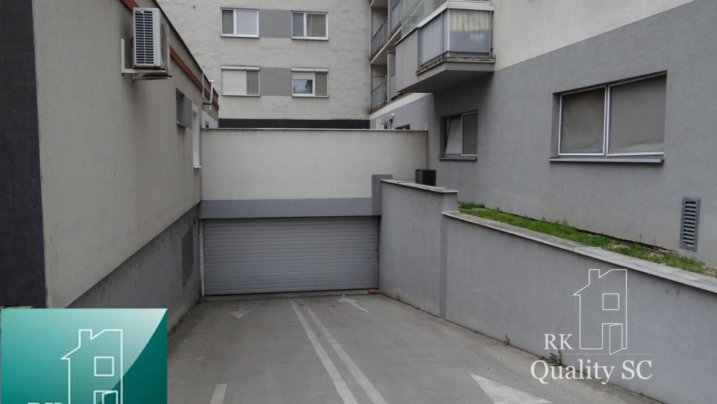 NA PRENÁJOM - GARÁŽOVÉ STÁTIA v centre mesta SENEC