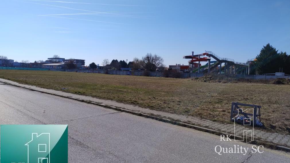 SENEC - NA PREDAJ stavebný pozemok pre šport a rekreáciu - pre developerov SLNEČNÉ JAZERÁ SEVER zvýhodnená cena - máme ÚPI