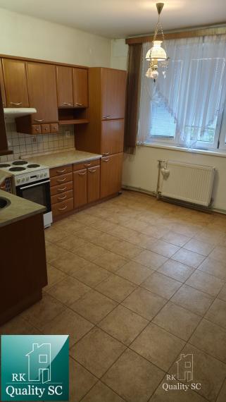 Okres SENEC - obec ČATAJ - NA PREDAJ 4. izbový priestranný mezonetový byt