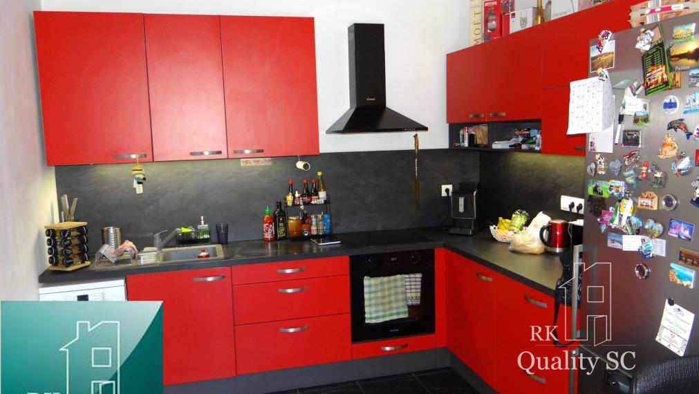 SENEC - NA PREDAJ NOVOSTAVBA-2 izbový čiastočne zariadený byt s terasou, záhradou a vlastným parkingom pre 2 autá - Holubia ul. - NOVÁ TEHELŇA v Senci