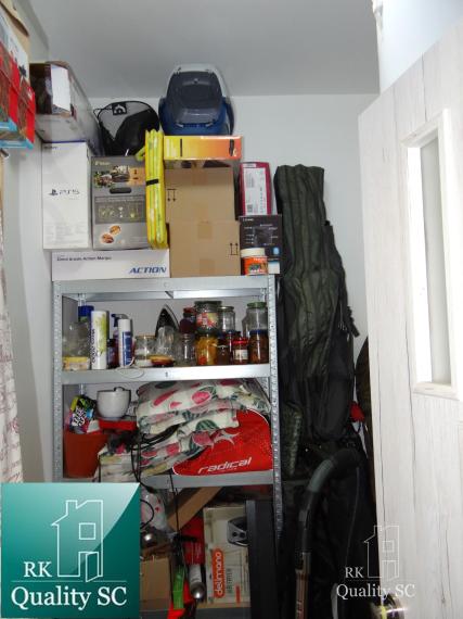 SENEC - NA PREDAJ NOVOSTAVBA-2 izbový čiastočne zariadený byt s terasou, záhradou a vlastným parkingom pre 2 autá - Holubia ul. - NOVÁ TEHELŇA v Senci