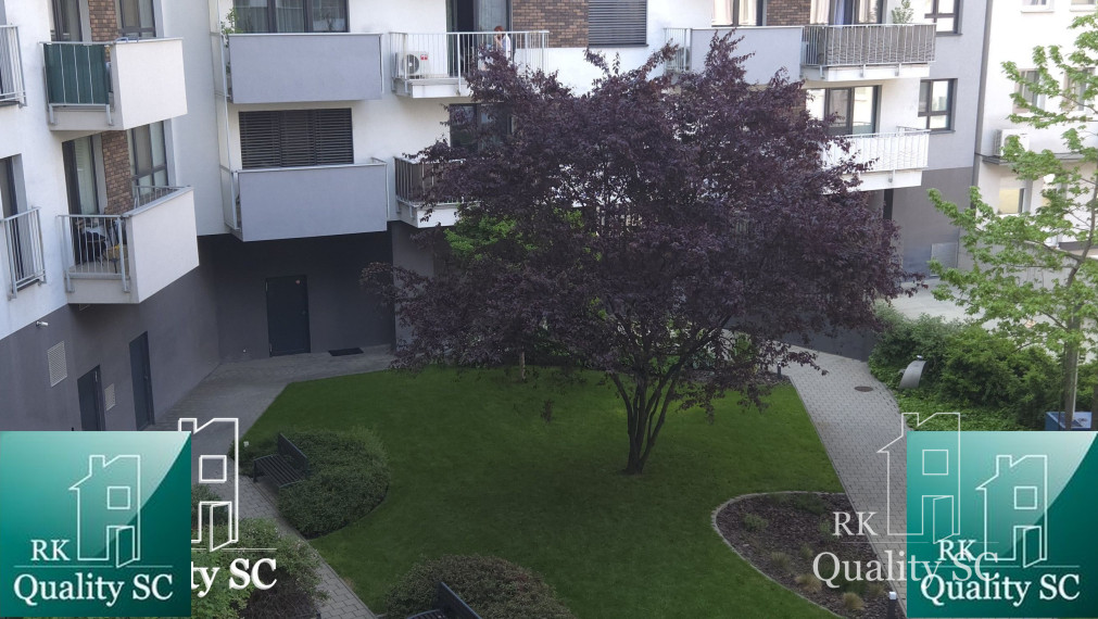 PREDANÉ - Bratislava II - Ružinov - Nivy - NA PREDAJ 1 izbový priestranný byt + garáž v polyfunkčnom dome MEINL RESIDENCE