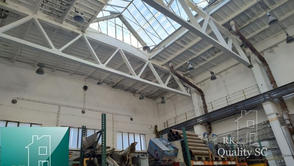 NA PREDAJ – skladový objekt s ubytovňou a kanceláriami v Bratislave III