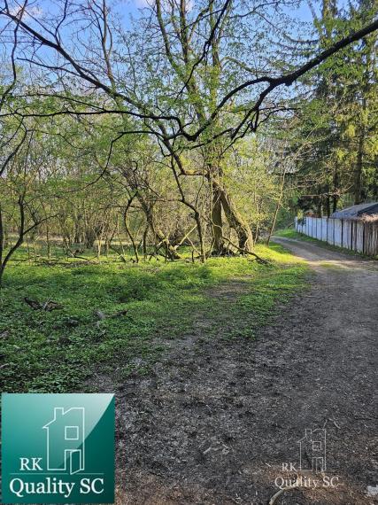 NA PREDAJ - Bratislava IV. - Devín - nie na výstavbu, ale na oddych - výnimočný pozemok v srdci prírody pod Švábskym vrchom o rozlohe 11 467 m2